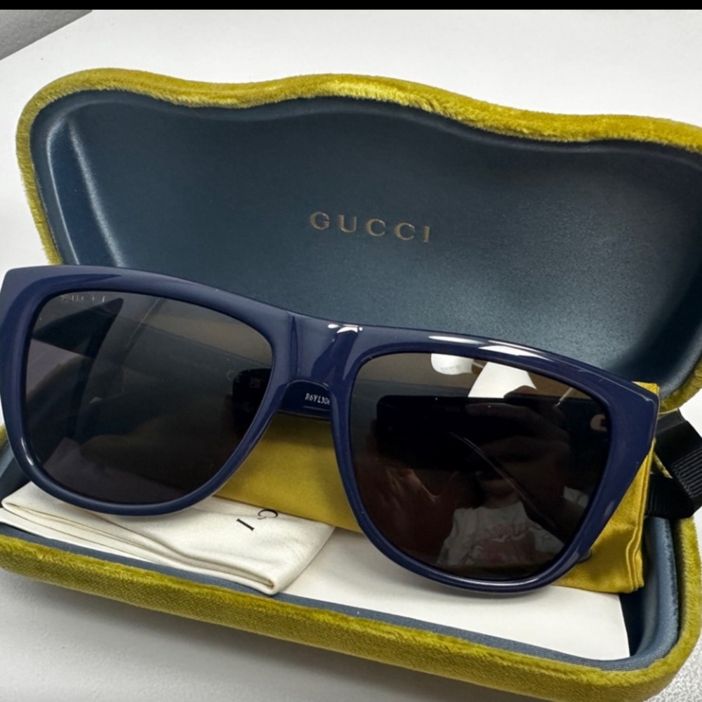 Authentic Blue Gucci Sunglasses